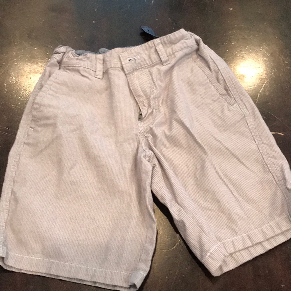 Boys Cat&Jack shorts size 10 Great condition